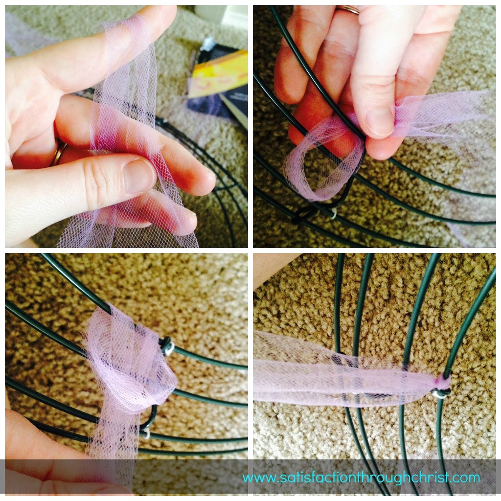 how to put tulle on the wreath frame